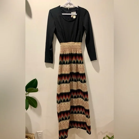 Vintage 70s Black & Woven Bohemian Maxi Dress - Picture 6 of 14